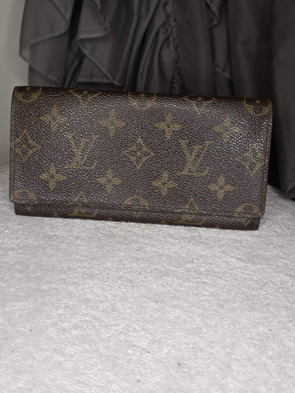 Authentic Louis Vuitton Monogram Canvas Long Wallet - Picture 3 of 8
